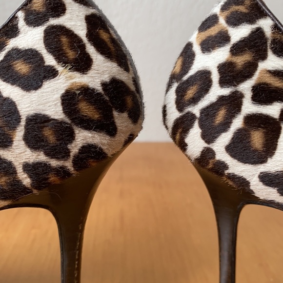 Manolo Blahnik Peep Toe Pump - Picture 8 of 11